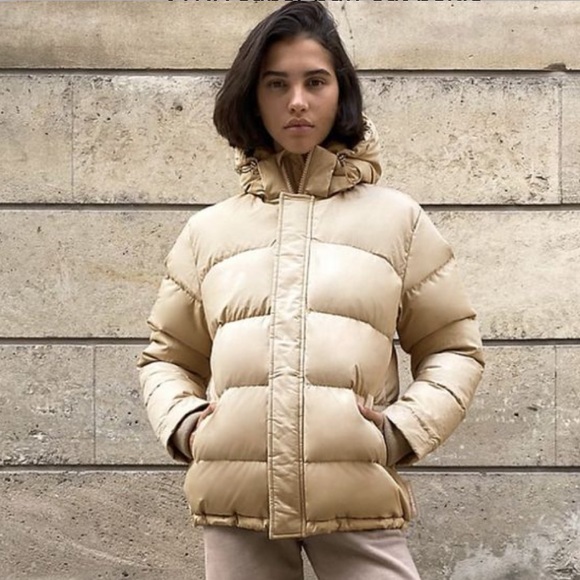 Aritzia Jackets & Blazers - Aritzia | TNA | The Super Puff | Jacket